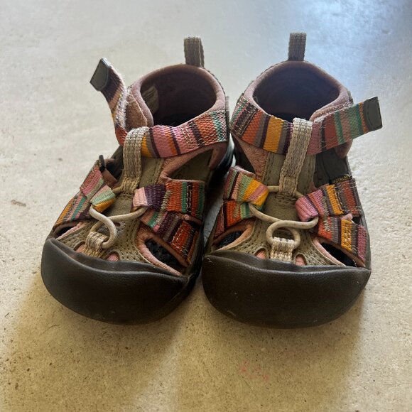 Keen Toddler Infant Hiking Water Shoes Sz 5 - Picture 1 of 3